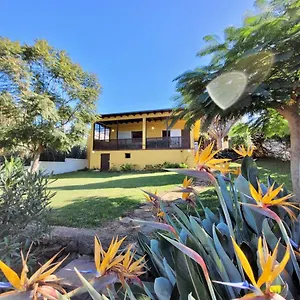https://villa-flores-y-sol.tenerifehoteles.net